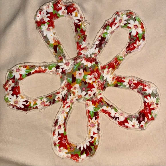 Easel Ladies Med Cream Red Quilted Big Flower Chic BOHO Top‎ Shirt Bell Sleeves - Picture 4 of 7